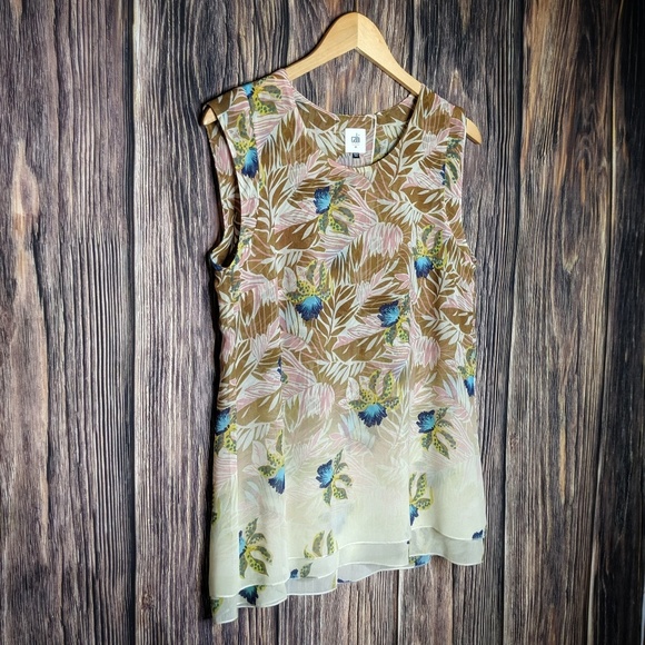 CAbi Size M Parlor Top #5216 Exotic Tropical 2017 - Picture 6 of 8